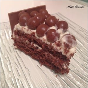 Layer Cake chocolat noir chocolat blanc Kit Kat Maltesers