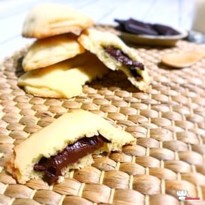 Biscuits fourrés chocolat façon Kango de Lu Recette Companion